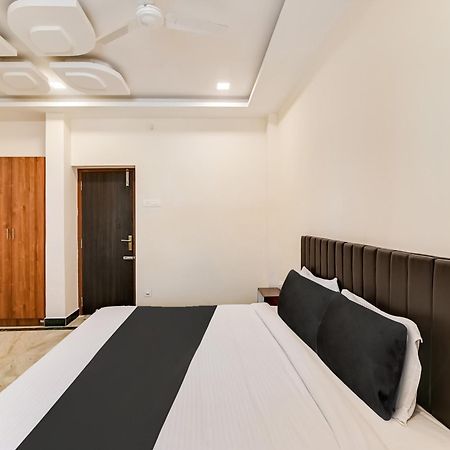 Hotel O Rj Royal Inn Vellore Zewnętrze zdjęcie