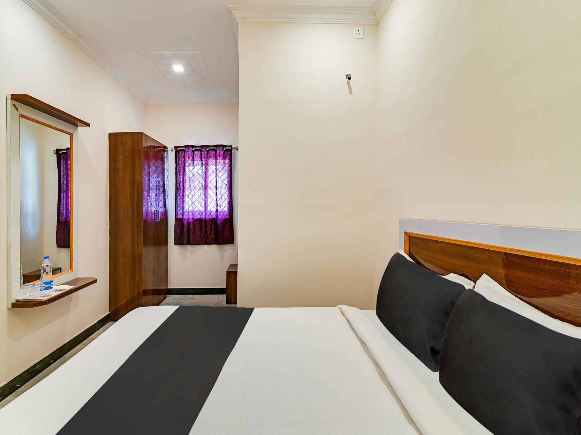 Hotel O Rj Royal Inn Vellore Zewnętrze zdjęcie