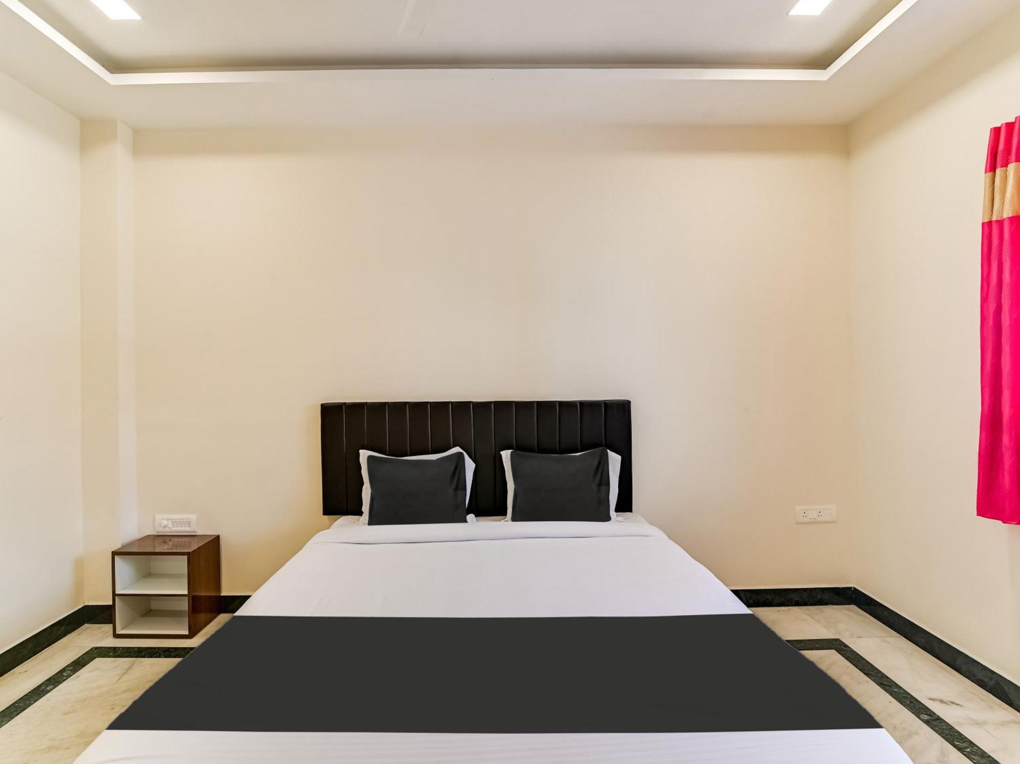 Hotel O Rj Royal Inn Vellore Zewnętrze zdjęcie