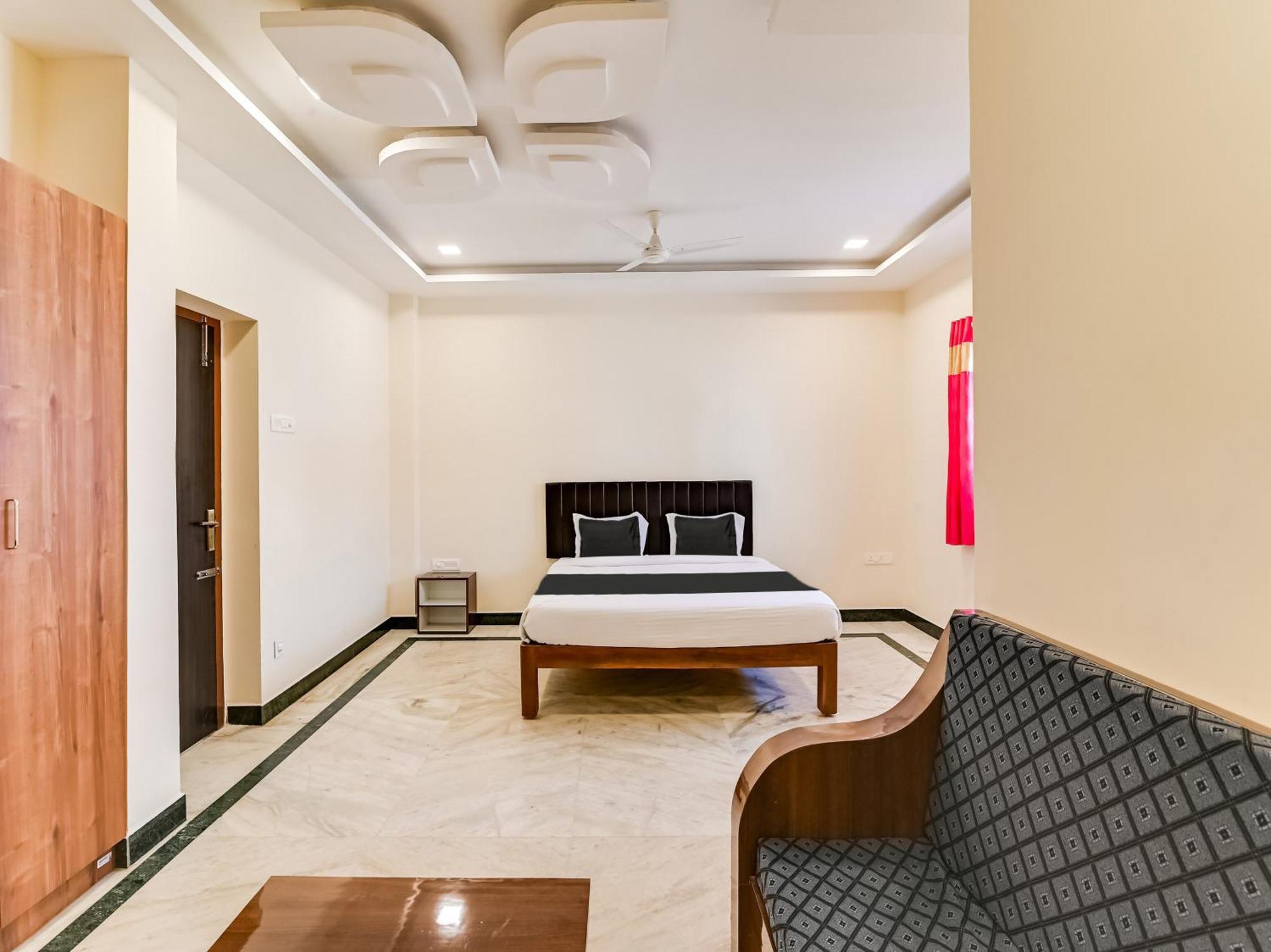 Hotel O Rj Royal Inn Vellore Zewnętrze zdjęcie